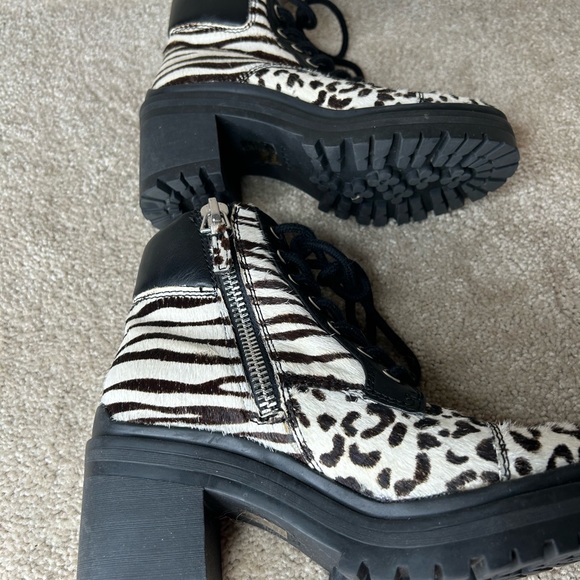 Aldo Brania Zebra Print Block Heeled combat Boots Side Zip lace up size 6 - Picture 3 of 7